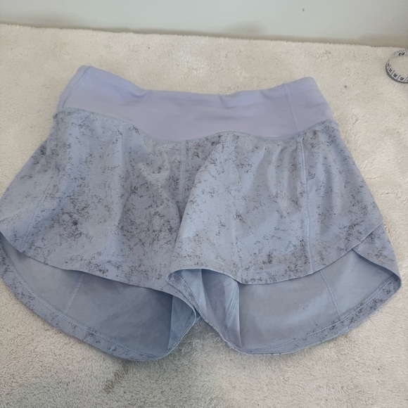 Lululemon Speed Up Mid-Rise Lined Short 4"
Gravel Dust Pastel Blue Multi 2 - Picture 2 of 8